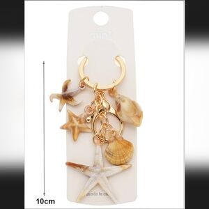 Gold Seashell Keychain - New